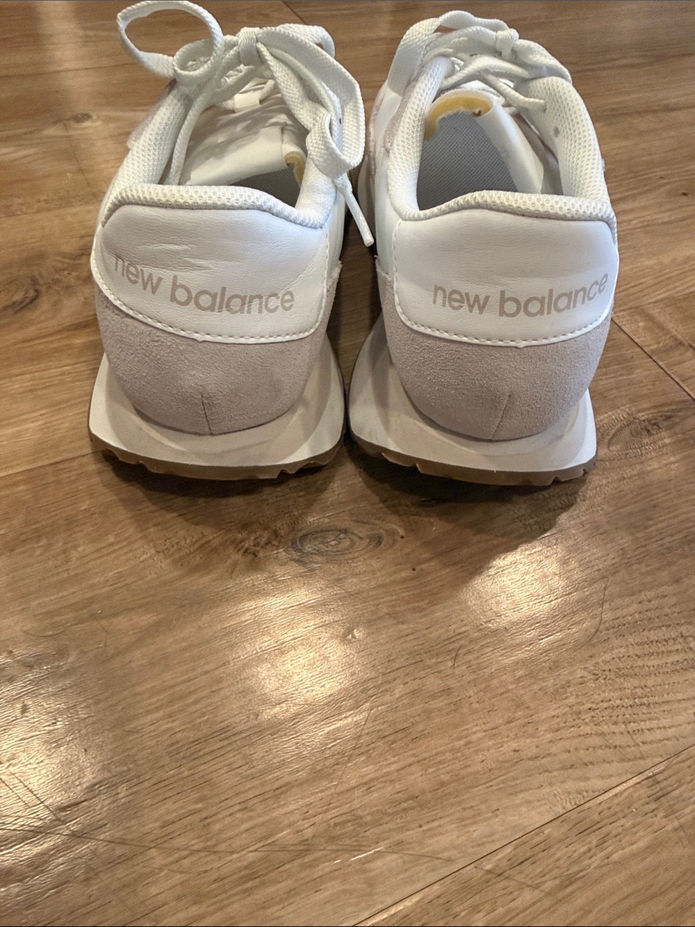 Men’s New Balance Sneaker - Picture 6 of 11